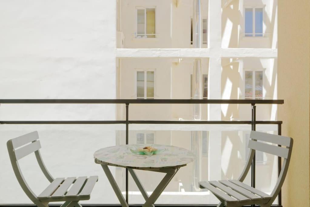 Super T2 Climatise Avec Balcon A Pied Plage Catalan Marsiglia Esterno foto